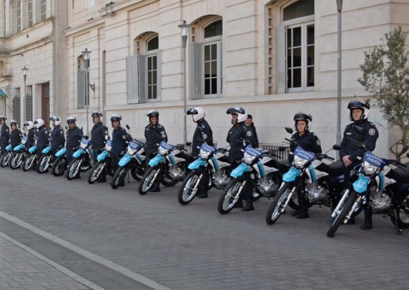 Entregaron 16 motos a la polica bonaerense