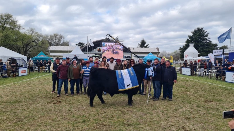 Arand y El Rincn se coronaron en la Angus de Primavera