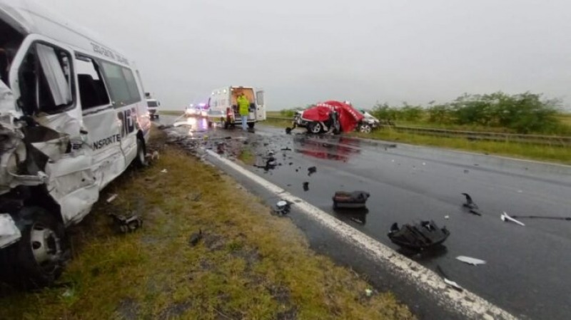 Fallecieron dos olavarrienses en un violento choque sobre la Ruta 226