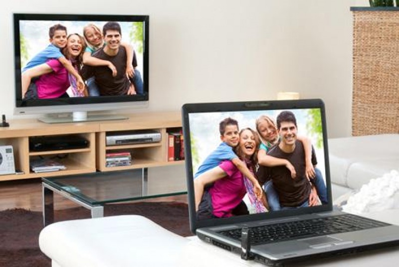 Los hogares redujeron sus servicios de internet y TV