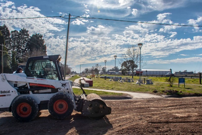 Trabajos en las calles de ingreso al barrio SCAC