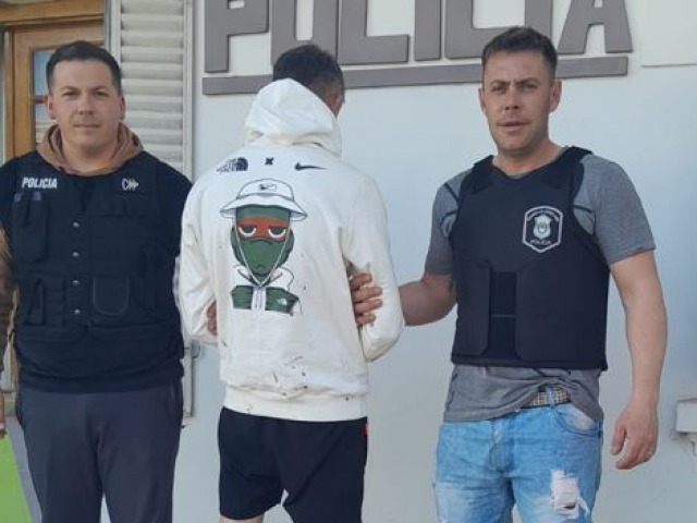 Un hombre qued detenido por dos robos