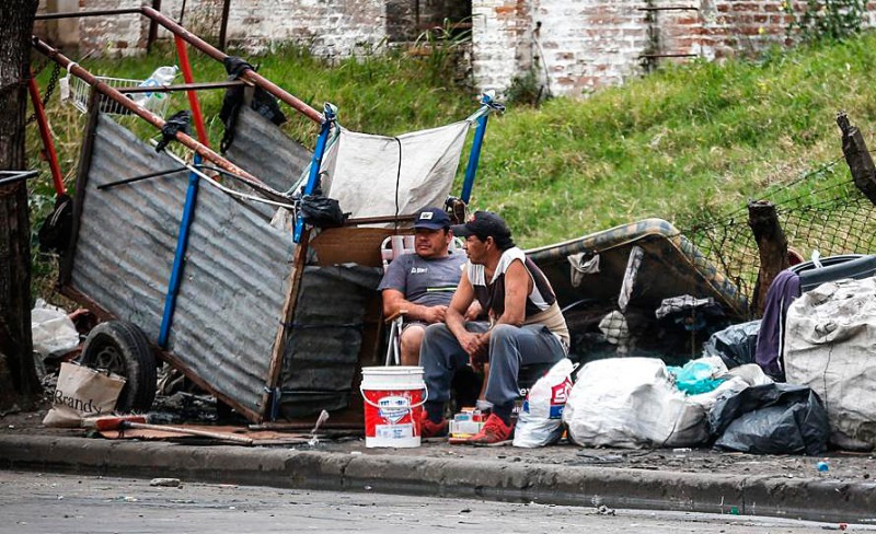 El 53% del pas cay debajo de la lnea de pobreza