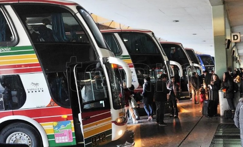 Se desregul el transporte de larga y media distancia