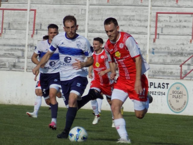 Racing juega el domingo en Tandil, Embajadores ser local el sbado