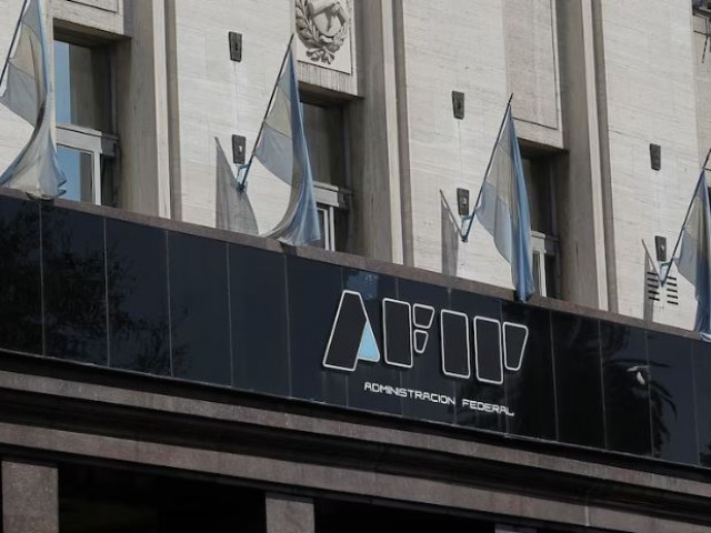 Disolvern la AFIP y despedirn a 3 mil empleados