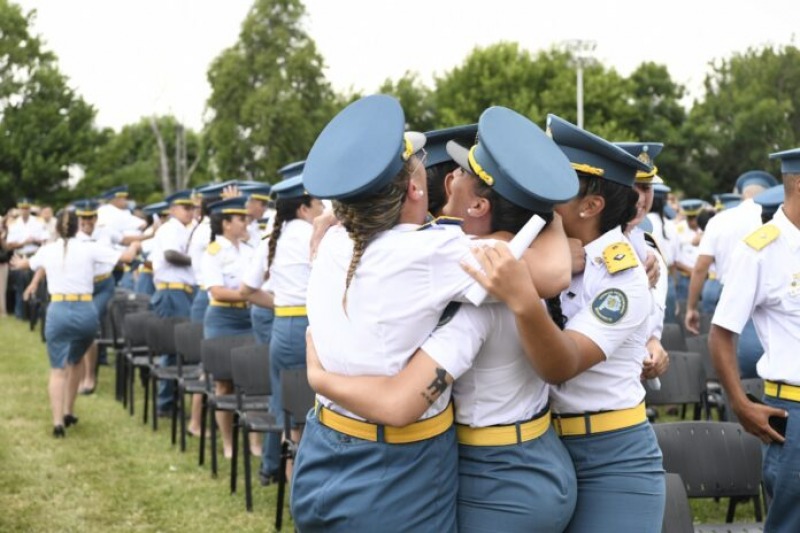 Egresaron ms de 600 oficiales penitenciarios: 51 son de Olavarra