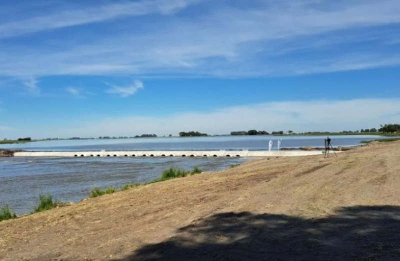 La compuerta de la Laguna San Luis ya es una realidad definitiva