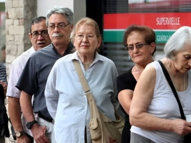 Las jubilaciones aumentan un 2,7% pero el bono sigue fijo