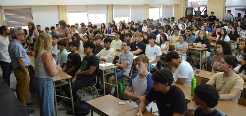 La FIO le dio la bienvenida a ms de 200 estudiantes