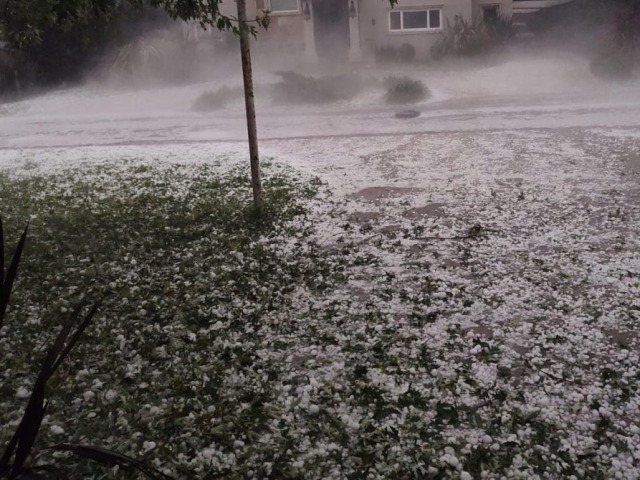 Intensa cada de granizo en Mar del Plata