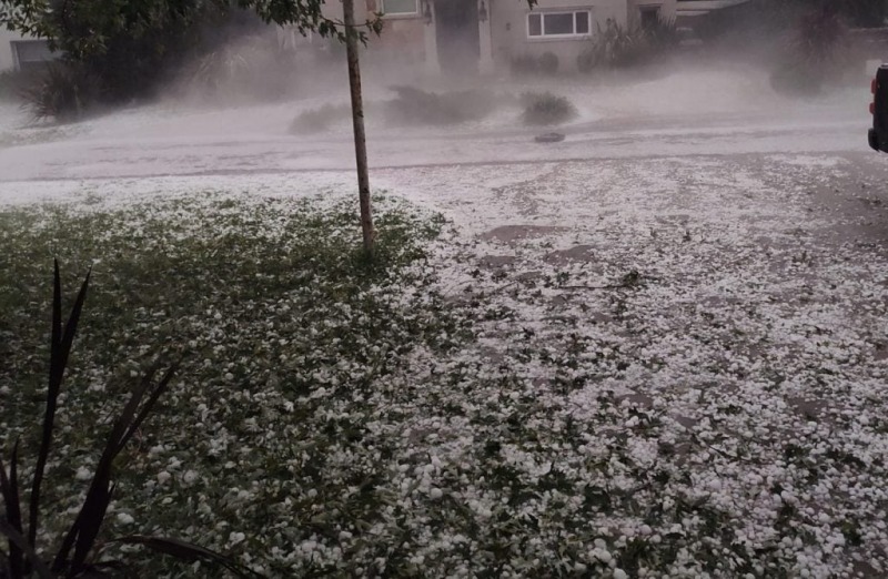 Intensa cada de granizo en Mar del Plata