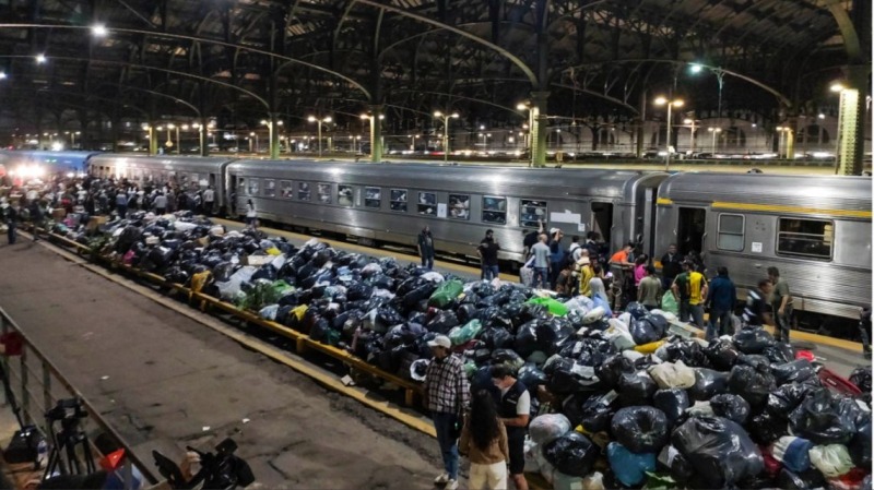 Pasa por Olavarra el Tren Solidario que va a Baha Blanca