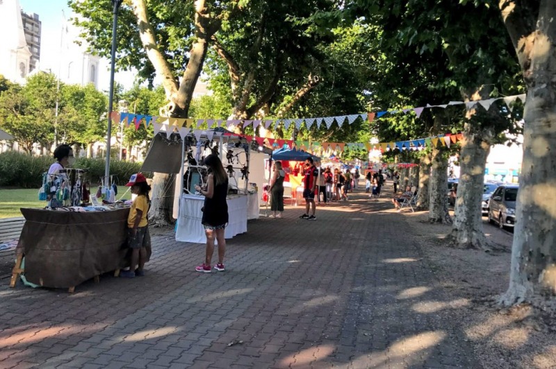 El Da del Artesano se celebra en la Plaza Central