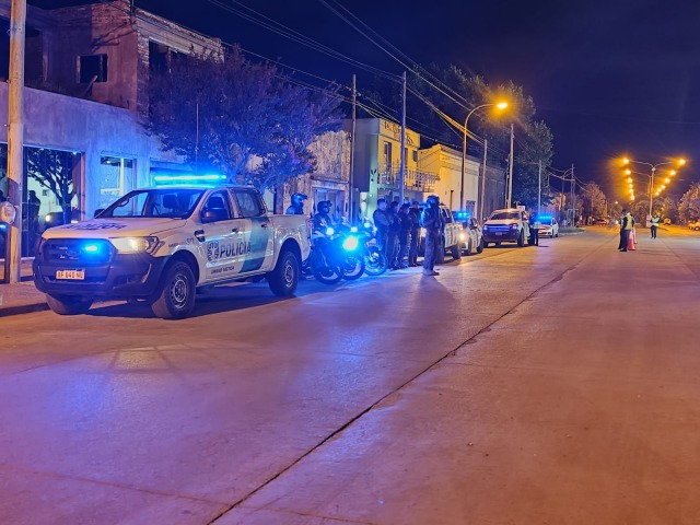 Hubo operativo en Hinojo y secuestraron cinco motos