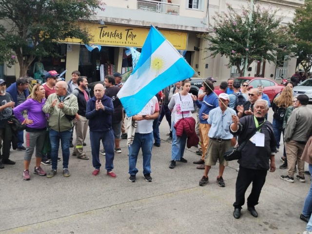 Nueva protesta de jubilados autoconvocados frente a Pami